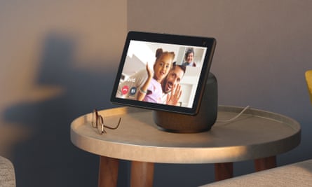 The 2020 Echo Show 10 is a smart display with a motorised screen that can follow you around while you interact with it.