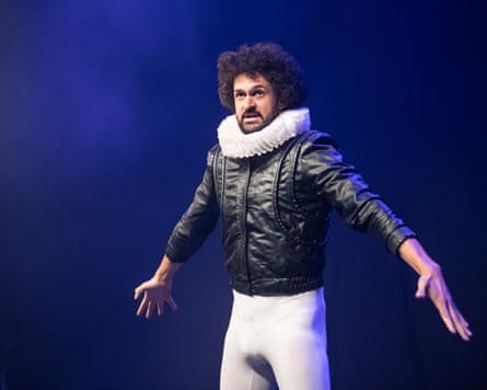 Damien Warren-Smith aka Garry Starr on stage.