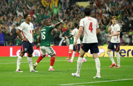 Quinones celebrates