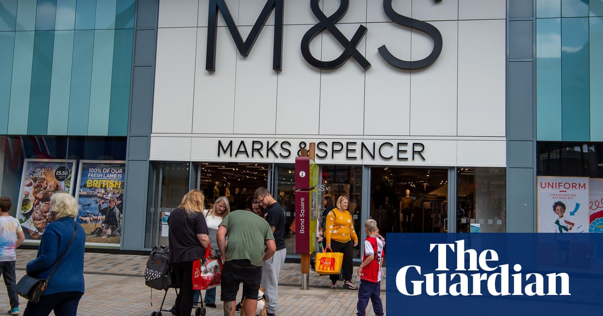 M&S to raise minimum pay to £10 an hour and offer free health checks