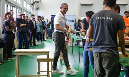 Barack Obama wearing a pair of Stan Smiths Obama Foundation in Kuala Lumpur in December 2019.