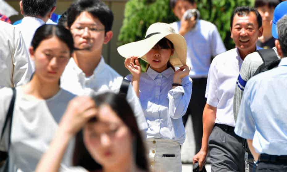 People feel the heat in the city of Nagoya
