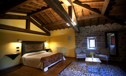 Bedroom at Rectoral de Castillón.