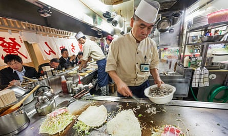 Shrimps, pork and beansprouts on Kansai-style okonomiyaki.