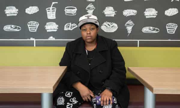 Imani Powell : 'Cela me fait peur de passer devant ; je ne veux pas finir en corps perdu dans l'un d'eux.'