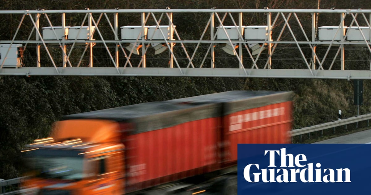 Speeding driver clocked doing 199mph on German autobahn