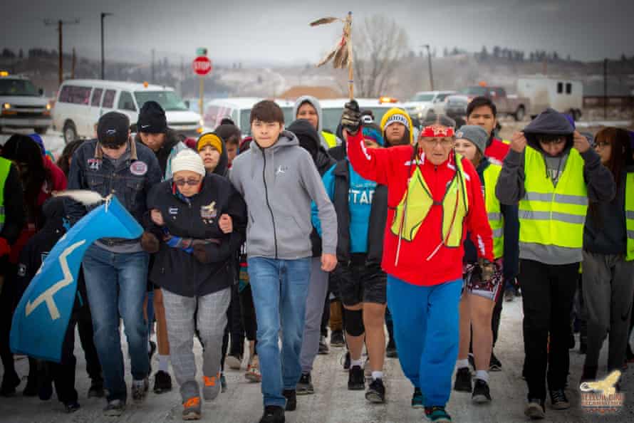 Elder Jenny Parker with the children participating in the Cheyenne run.