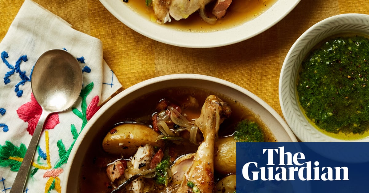 Sunday best: Thomasina Miers’ recipes for aromatic chicken one-pot and salted caramel banana cake