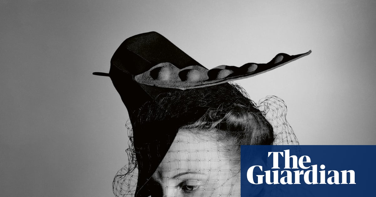 Fashion, form and the beach: the photography of Max Dupain – in pictures