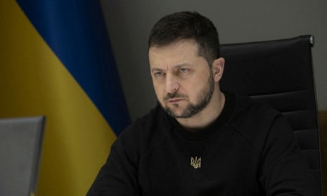 Zelenskiy dijo que su gobierno destituyó a un viceministro luego de una investigación sobre las acusaciones de que aceptó un soborno y prometió que Ucrania no tolerará la corrupción.