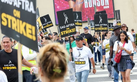 Actors continuing to strike