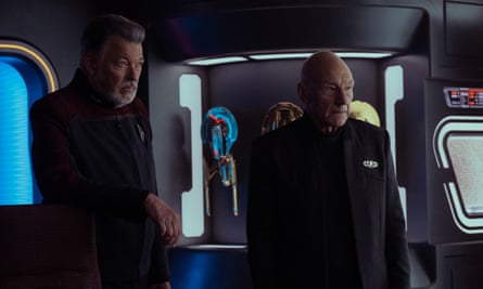 Jonathan Frakes as Riker and Patrick Stewart as Picard in Star Trek: Picard.
