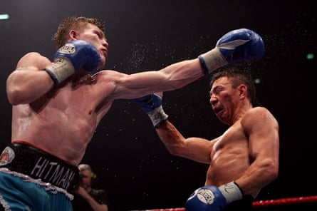 Ricky Hatton fights Kostya Tszyu in Manchester in 2005