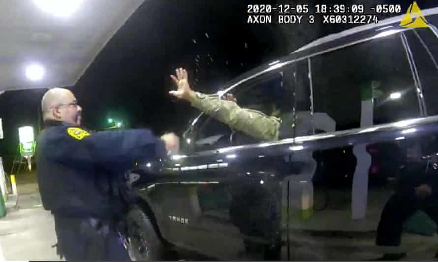 Us Army Officer Sues Police Who Pointed Guns And Pepper Sprayed Him During Traffic Stop Us Policing The Guardian Us Army Officer Sues Police Who Pointed Guns And Pepper Sprayed Him During Traffic Stop Us Policing The Guardian