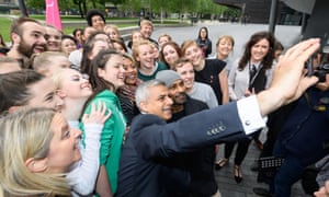 Sadiq Khan selfie