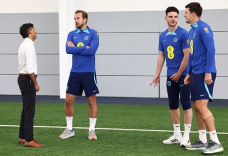 The PM with Harry Kane, Declan Rice and Harry Maguire during an England training session at St George’s Park, Burton upon Trent, 10 October 2023.