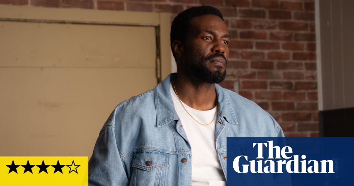 Wonder Man review a Marvel TV show with almost no superhero action and it's all the better for it