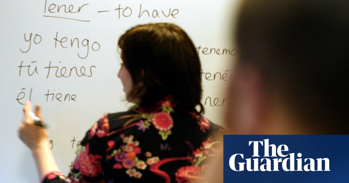 UK business groups call for more foreign-language teaching in colleges