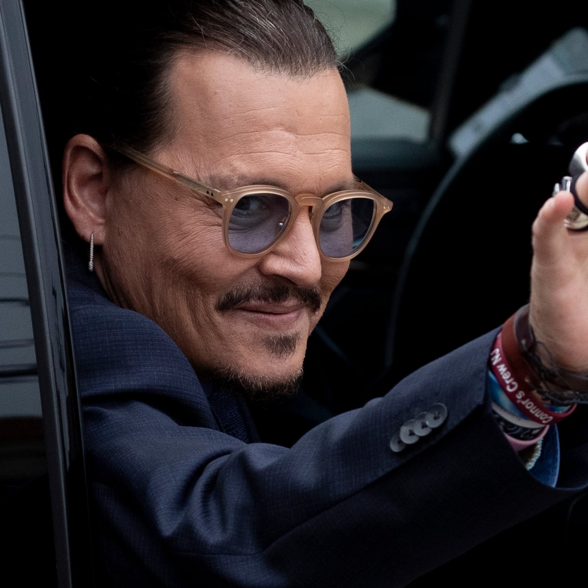 Johnny Depp appears in Sheffield at Jeff Beck gig ahead of defamation trial verdict | Music | The Guardian Johnny Depp appears in Sheffield at Jeff Beck gig ahead of defamation trial verdict | Music | The Guardian