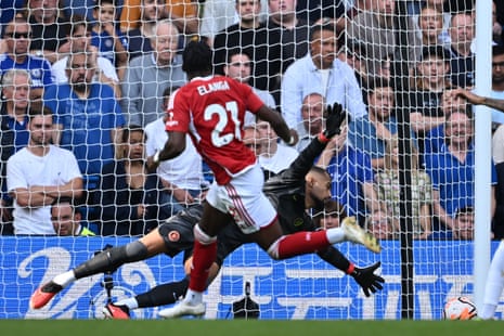 Anthony Elanga scores for Nottingham Forest.