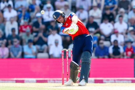 Jos Buttler hits a 6