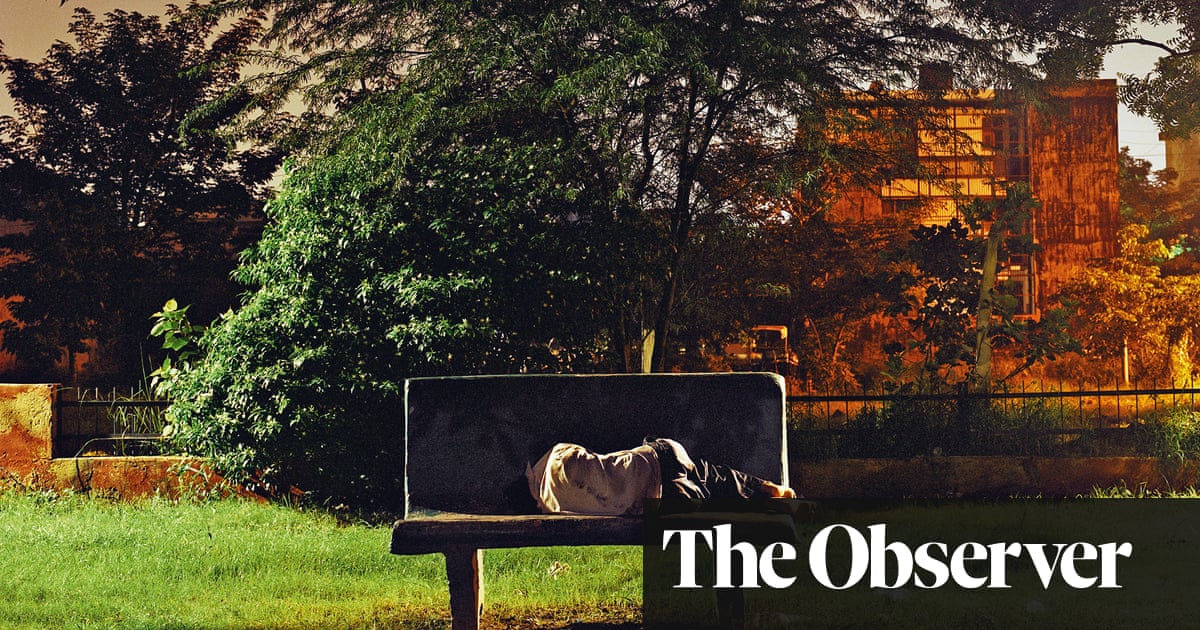 La gran imagen: El durmiente al aire libre de Dhruv Malhotra en la noche de Delhi | Fotografía La gran imagen: El durmiente al aire libre de Dhruv Malhotra en la noche de Delhi | Fotografía