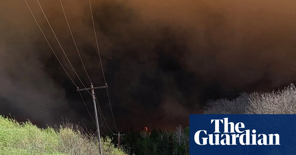 Major Canada wildfire kills two and forces 1,000 people to evacuate homes