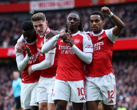 Premier League - Arsenal v Crystal PalaceSoccer Football - Premier League - Arsenal v Crystal Palace - Emirates Stadium, London, Britain - October 26, 2025
Arsenal's Eberechi Eze celebrates scoring their first goal with Arsenal's Viktor Gyokeres, Arsenal's Jurrien Timber and Arsenal's Bukayo Saka Action Images via Reuters/Paul Childs EDITORIAL USE ONLY. NO USE WITH UNAUTHORIZED AUDIO, VIDEO, DATA, FIXTURE LISTS, CLUB/LEAGUE LOGOS OR 'LIVE' SERVICES. ONLINE IN-MATCH USE LIMITED TO 120 IMAGES, NO VIDEO EMULATION. NO USE IN BETTING, GAMES OR SINGLE CLUB/LEAGUE/PLAYER PUBLICATIONS. PLEASE CONTACT YOUR ACCOUNT REPRESENTATIVE FOR FURTHER DETAILS.. TPX IMAGES OF THE DAY