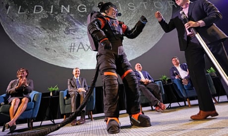 Nasa reveals new spacesuit for Artemis moon landing