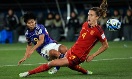 Riko Ueki scores past Irene Paredes
