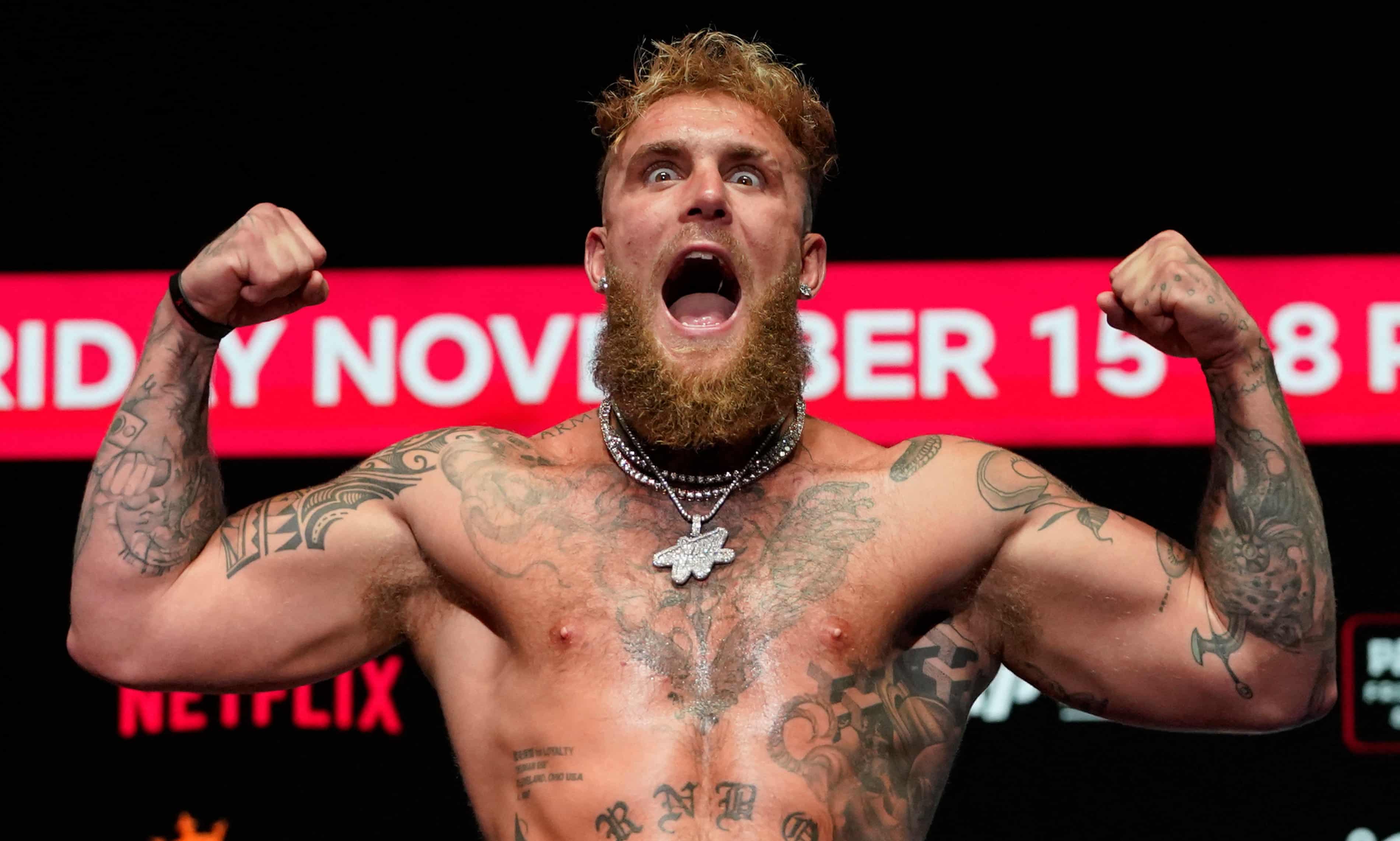 Jake Paul și Donald Trump discutând despre meciul Tyson și influența în cultura populară | sursa foto: The Guardian Jake Paul și Donald Trump discutând despre meciul Tyson și influența în cultura populară | sursa foto: The Guardian