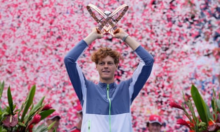 Jannik Sinner lifts the Canadian Open trophy