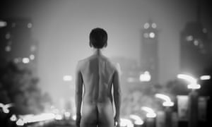 Nude wear in Shanghai