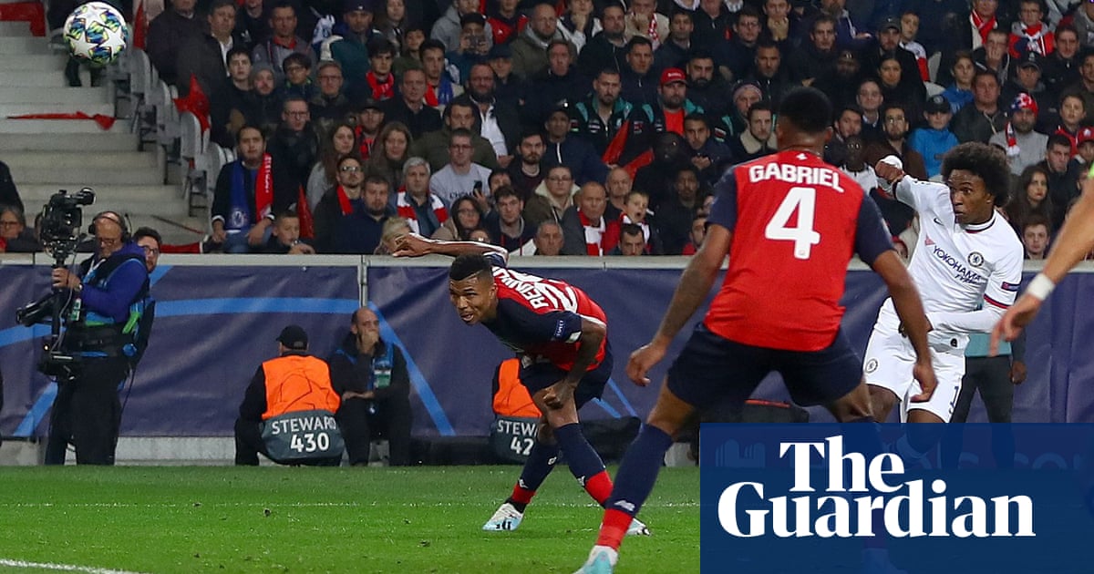Willian’s bouncer vaults Chelsea past Lille after Abraham’s birthday goal