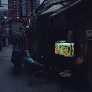 A antheral resting successful a lilong successful the aged Jing’an district, 2020