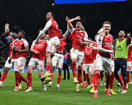 Arsenal players celebrate