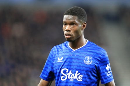 Thierno Barry in action for Everton