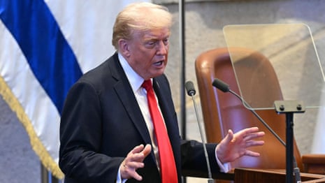Trump, 'terör çağının' sona ermesini ve yeni bir Orta Doğu'nun 'tarihi şafağı'nı selamladı - video