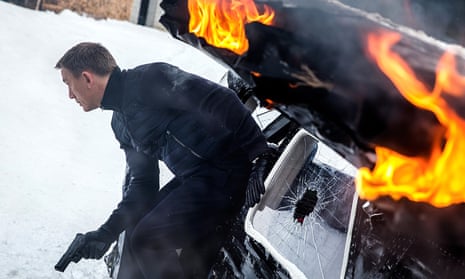 Review: 'Spectre' Is The Worst 007 Movie In 30 Years