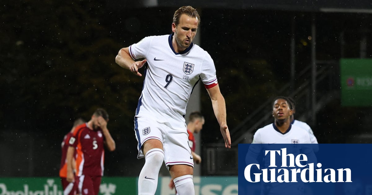Five-star England qualify for 2026 World Cup after Kane’s double sees off Latvia