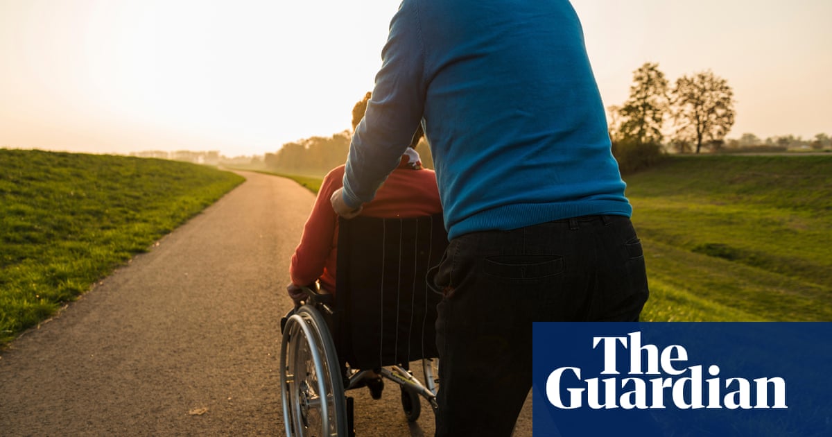 Hundreds of thousands hit by ruinous carer’s allowance penalties, audit shows Hundreds of thousands hit by ruinous carer’s allowance penalties, audit shows