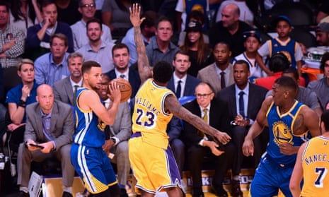 Steph Curry's record three-point streak ends as Lakers stun Warriors, Stephen Curry