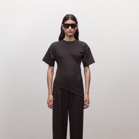 Mango fitted cotton T-shirt with asymmetric hem