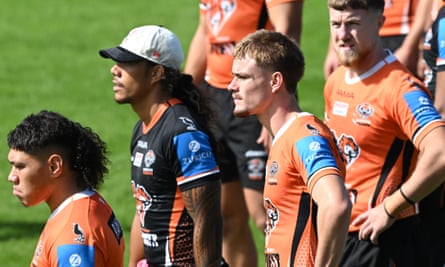 Lachlan Galvin trains alongside Wests Tigers co-captain Jarome Luai