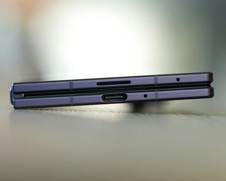 The USB-C port of the Samsung Galaxy Z fold 8 Ultra.