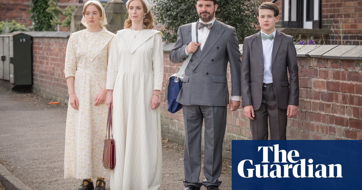 TV tonight: the season finale of Simon Bird's hit doomsday preppers comedy