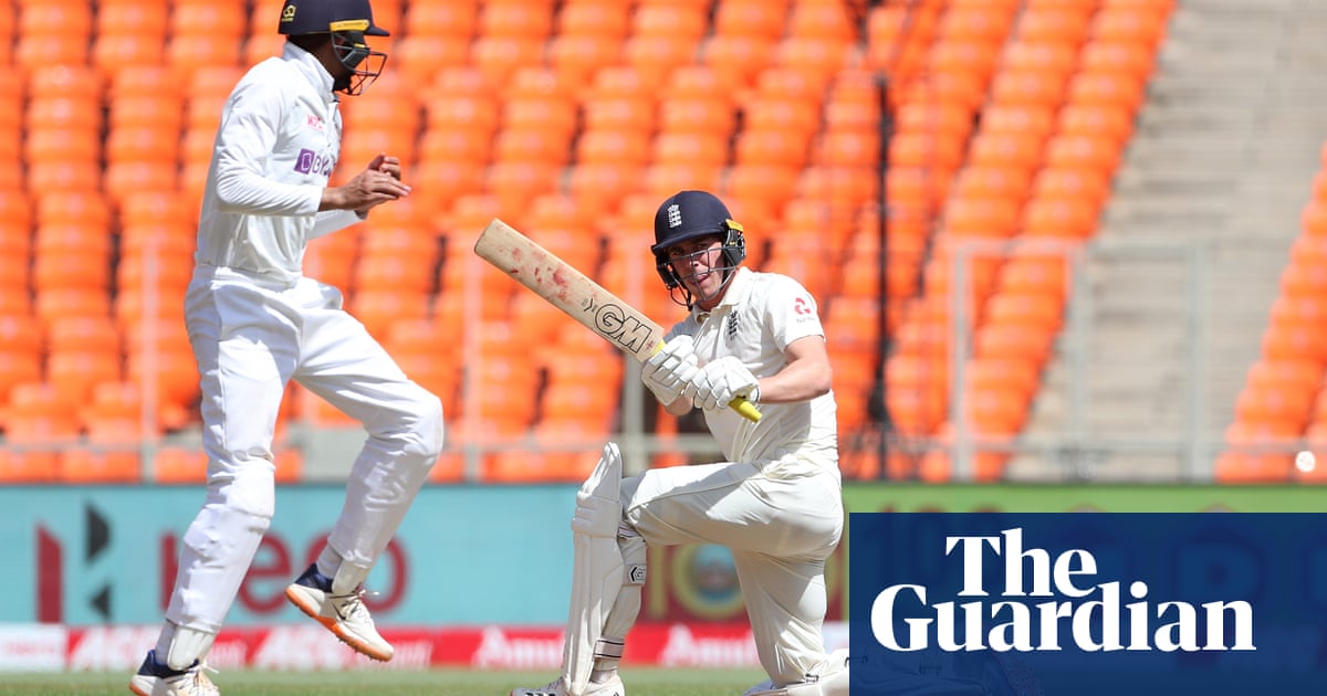 Axar Patel picks off listless England but Dan Lawrence refuses to wither