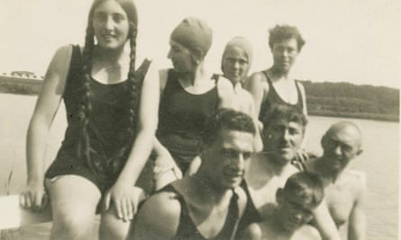 Elsie (back row, left) and Alfred (front centre) with friends at the lake in 1928