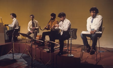 David Munrow (second right) with the Early Music Consort performing on television in 1971.