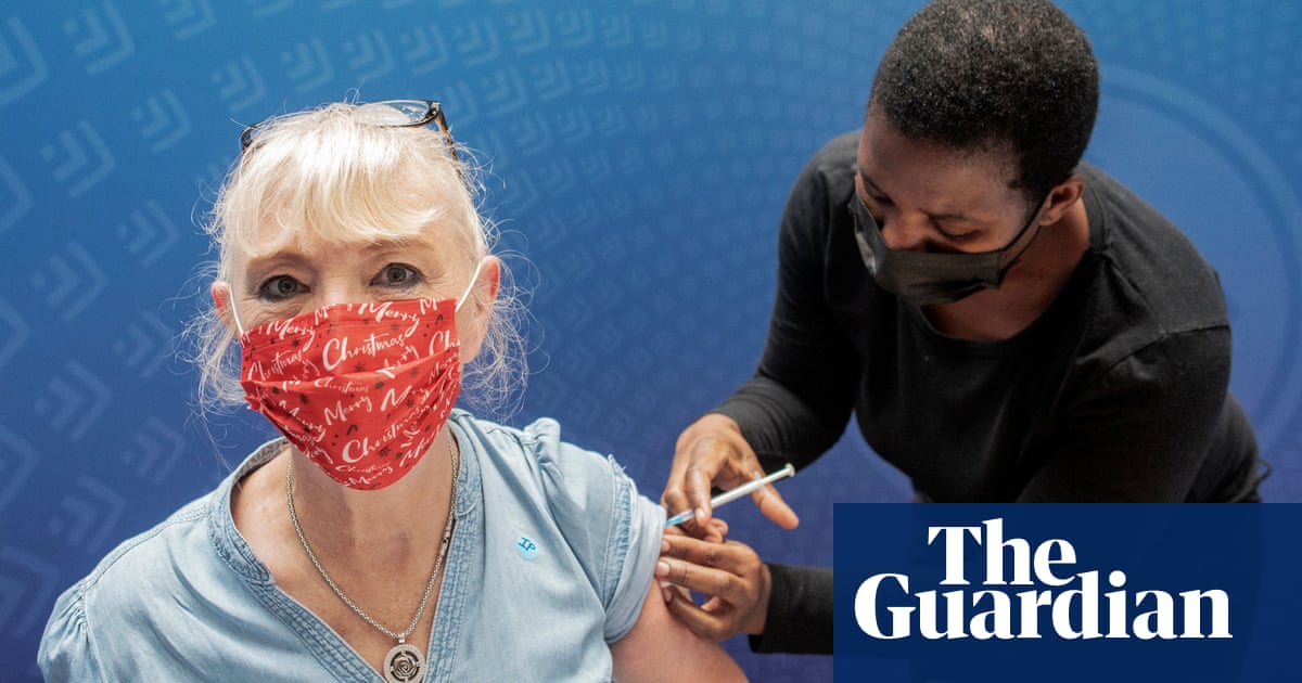 T-cells in Pfizer Covid jab recipients stay robust against severe illness | Coronavirus | The Guardian